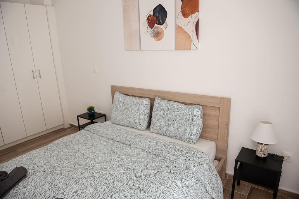 Bright 2Br Apartment In Palaio Faliro- Athena Bagian luar foto